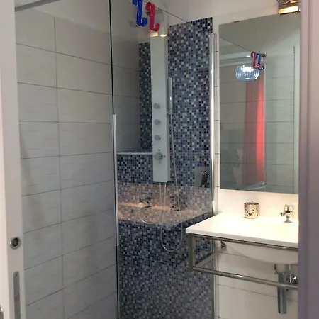 Like Family House Bed & Breakfast 4*