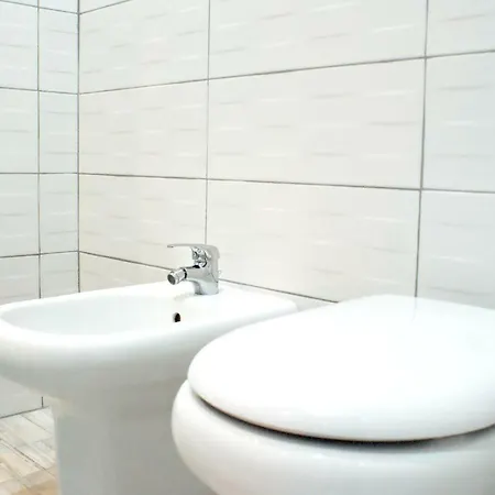 Bed & Breakfast Like Family House